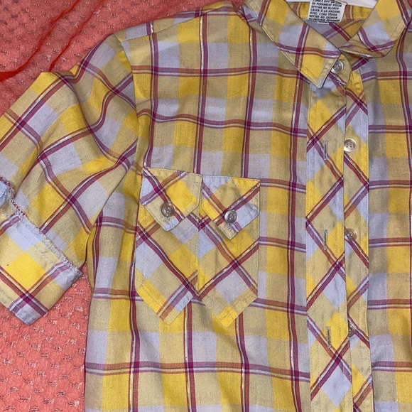 Plaid top! - Picture 2 of 5